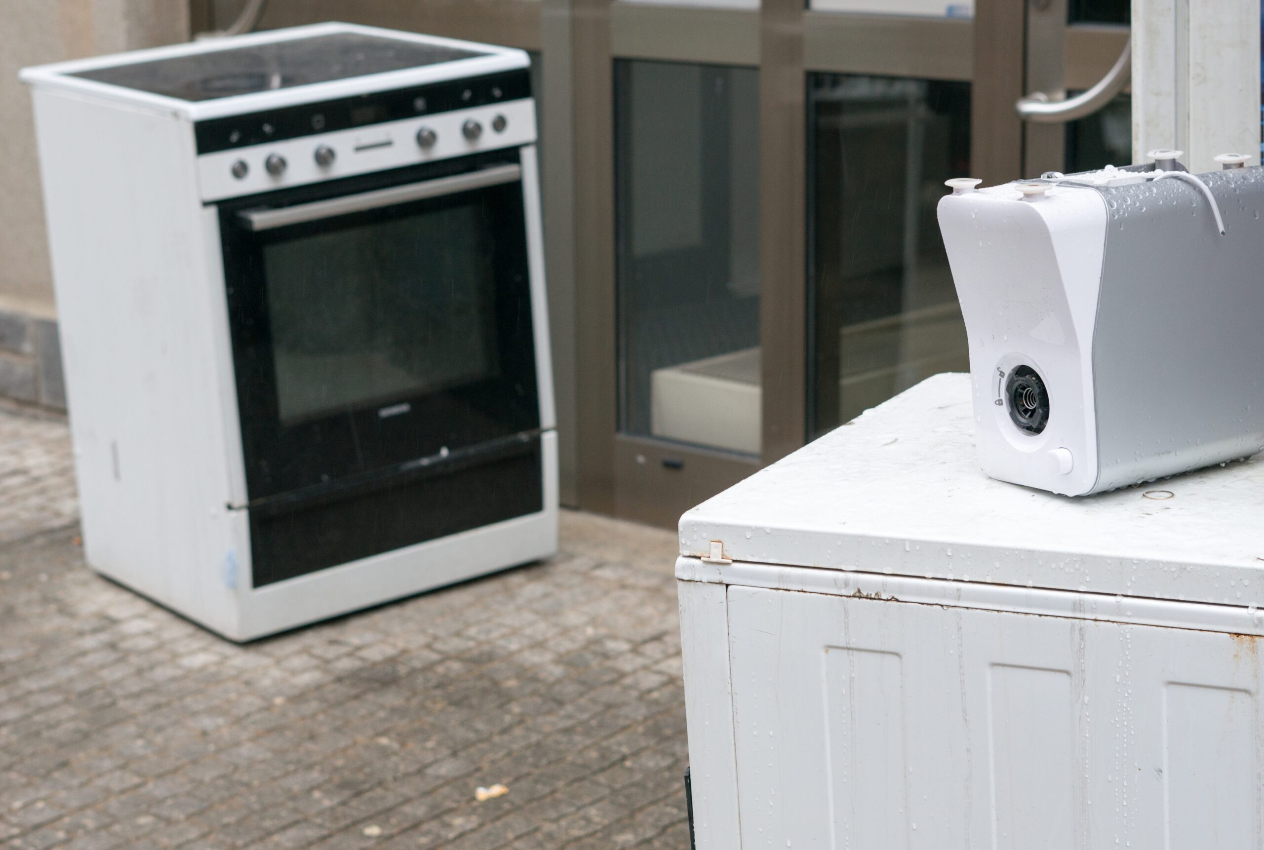 Electric,Stove,And,Washing,Machine,Recycling